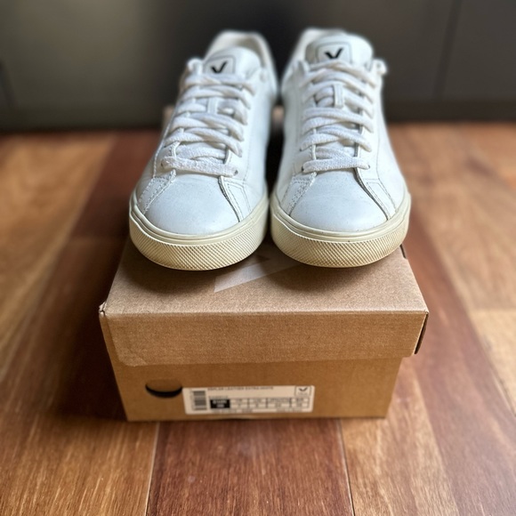 Women’s Veja Esplar White sneakers -  38 - Picture 4 of 16